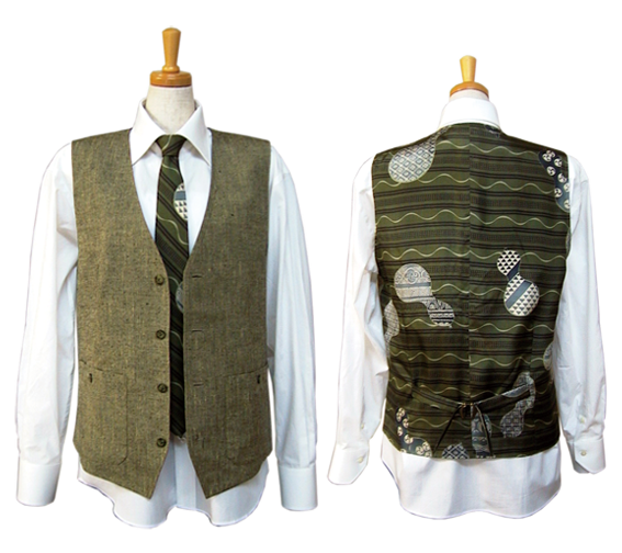 紳士ベスト　￥22,000 ネクタイ　￥7,700